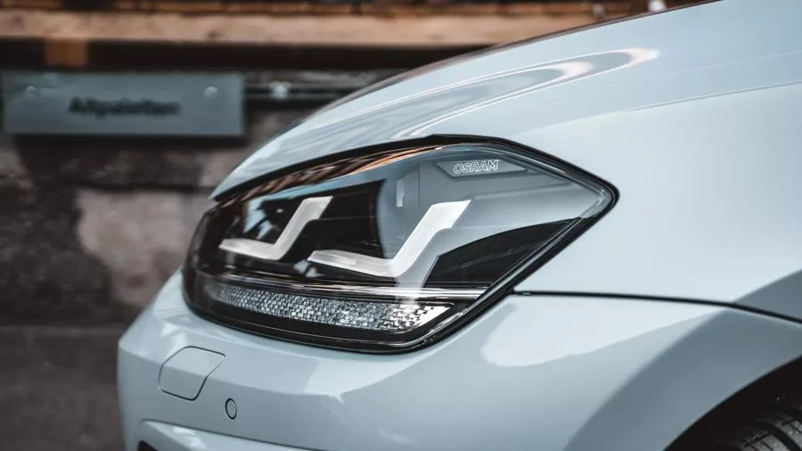LEDriving headlight for VW Golf VII Facelift